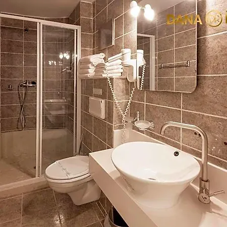 Dana Hotel